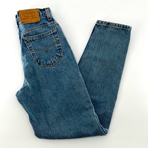 Vintage Levi's 521 Tapered Fit Tapered Leg - Medium Wash - 6 Med